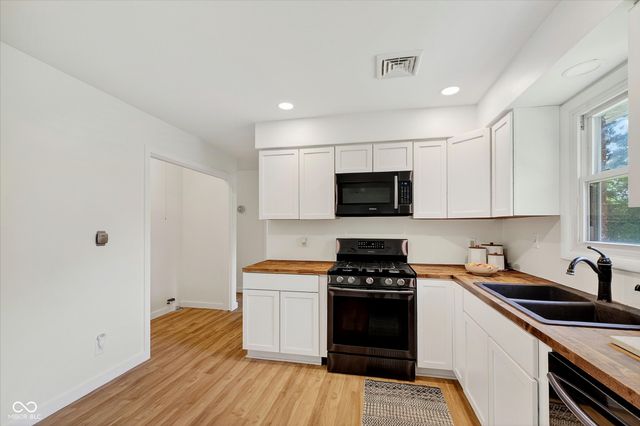 8065 W State Road 32, Thorntown, IN 46071