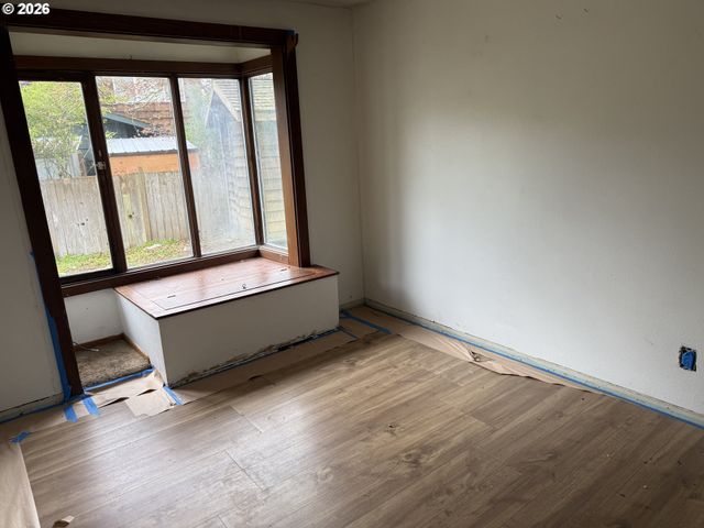 395 E 46TH Ave, Eugene, OR 97405