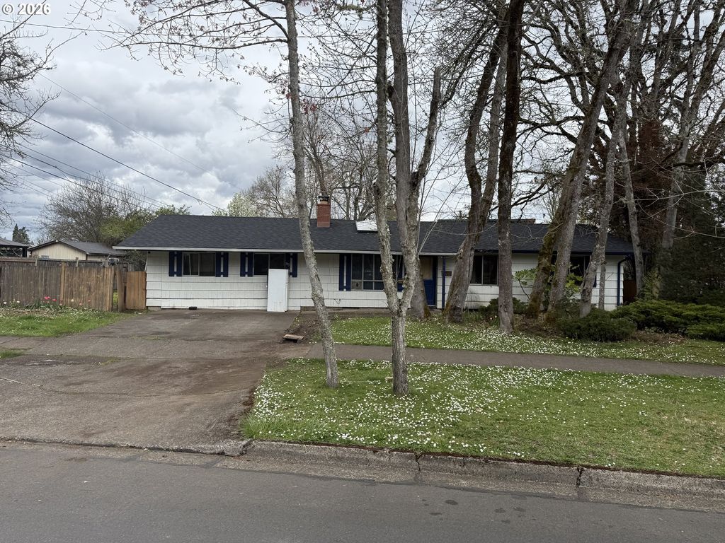 395 E 46TH Ave, Eugene, OR 97405