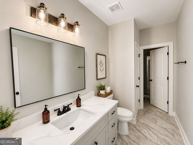 224 Seraph Pointe, Lavonia, GA 30553
