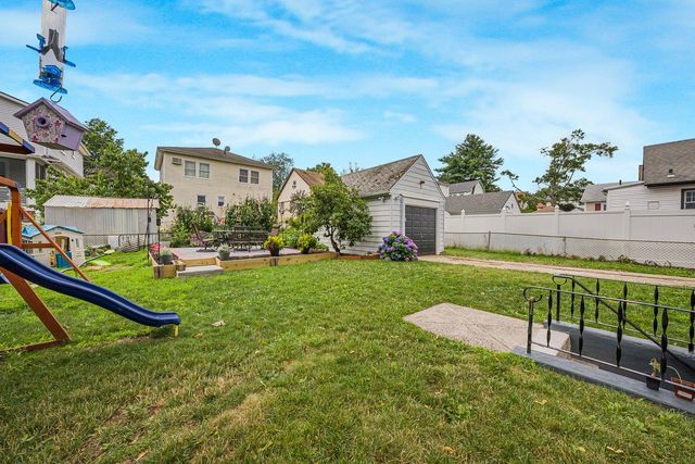 28 Clayton Place, Yonkers, NY 10704