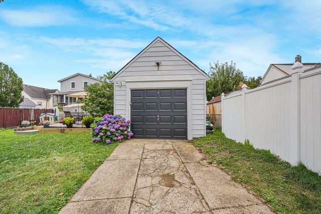 28 Clayton Place, Yonkers, NY 10704