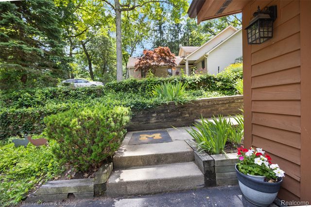 4583 Cornwell Lane, Hamburg Township, MI 48189