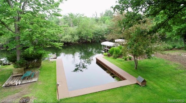 4583 Cornwell Lane, Hamburg Township, MI 48189