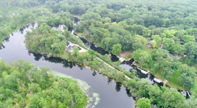 4583 Cornwell Lane, Hamburg Township, MI 48189