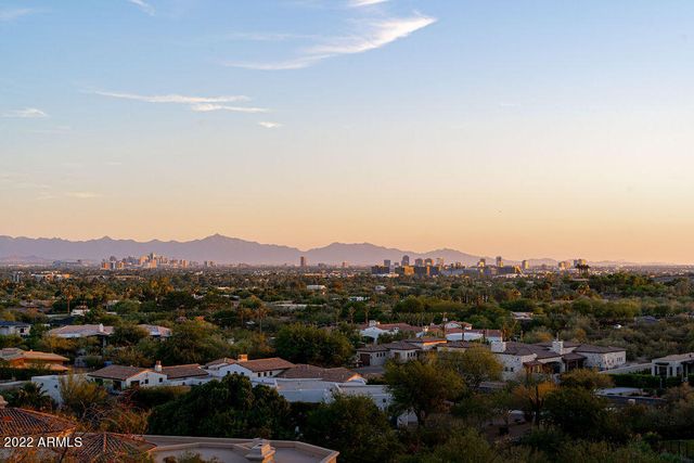 6112 N Paradise View Drive, Paradise Valley, AZ 85253