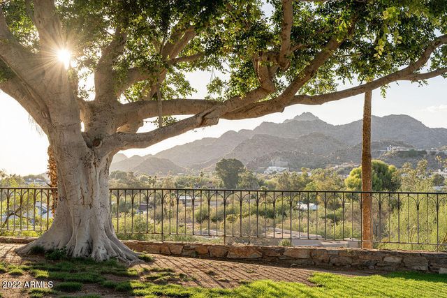 6112 N Paradise View Drive, Paradise Valley, AZ 85253