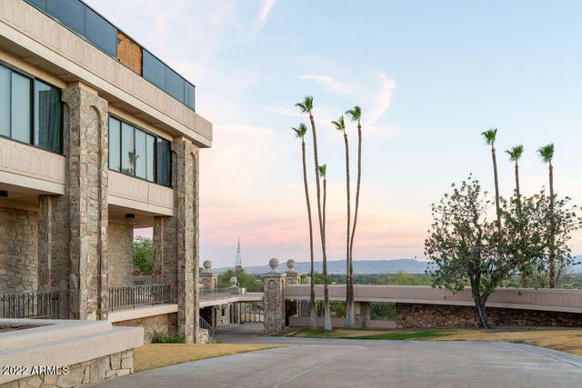 6112 N Paradise View Drive, Paradise Valley, AZ 85253