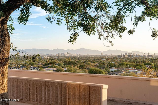 6112 N Paradise View Drive, Paradise Valley, AZ 85253