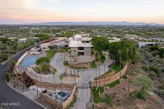 6112 N Paradise View Drive, Paradise Valley, AZ 85253