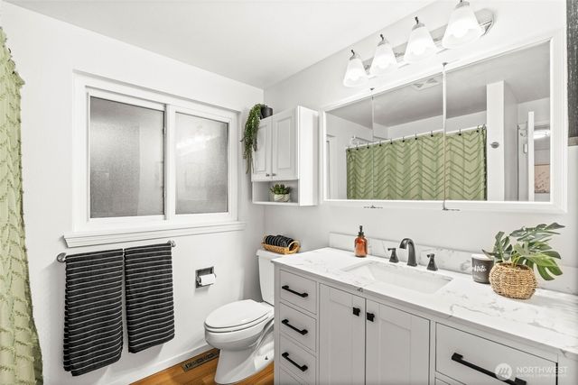 11209 111th St SW, Tacoma, WA 98498