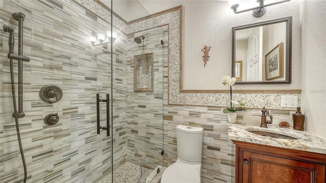 1630 ASSISI DRIVE 18, Sarasota, FL 34231