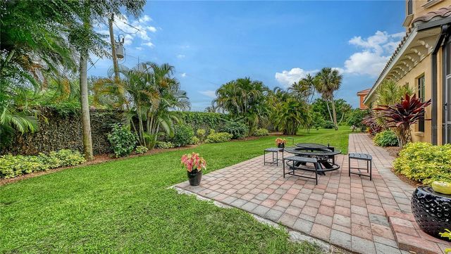 1630 ASSISI DRIVE 18, Sarasota, FL 34231