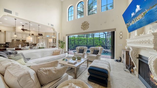 1630 ASSISI DRIVE 18, Sarasota, FL 34231