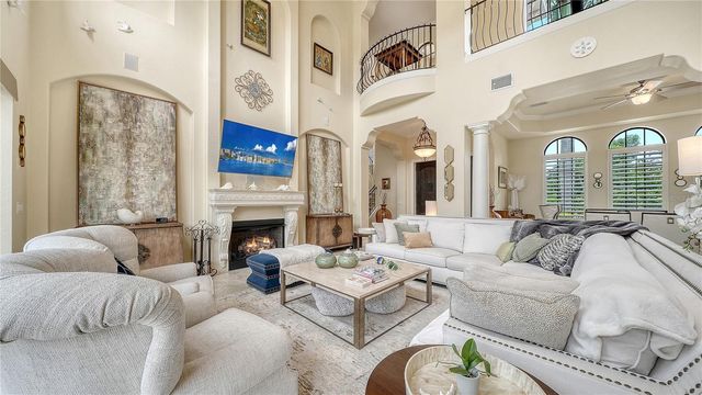 1630 ASSISI DRIVE 18, Sarasota, FL 34231