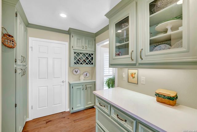 2406 Connie Dr, Canyon Lake, TX 78133