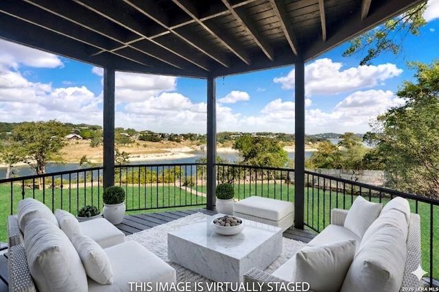 2406 Connie Dr, Canyon Lake, TX 78133