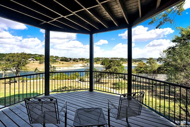 2406 Connie Dr, Canyon Lake, TX 78133