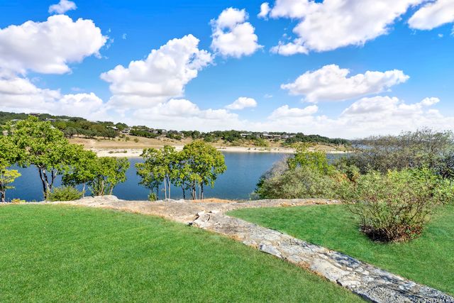 2406 Connie Dr, Canyon Lake, TX 78133