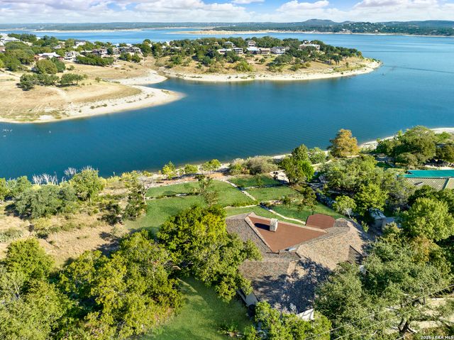 2406 Connie Dr, Canyon Lake, TX 78133