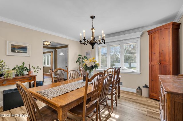 14 Pepperridge Road, Howell, NJ 07731