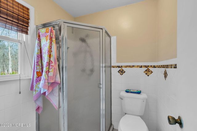 14 Pepperridge Road, Howell, NJ 07731