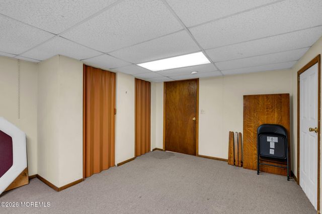 14 Pepperridge Road, Howell, NJ 07731