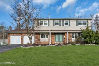 14 Pepperridge Road, Howell, NJ 07731