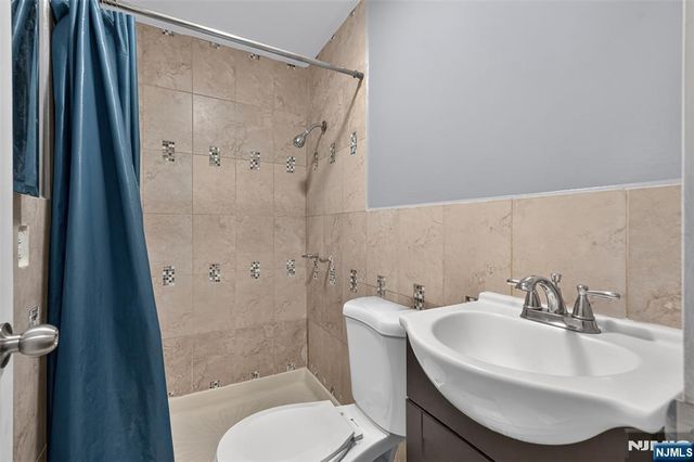 255-257 18th Street, Newark, NJ 07103