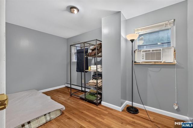 255-257 18th Street, Newark, NJ 07103