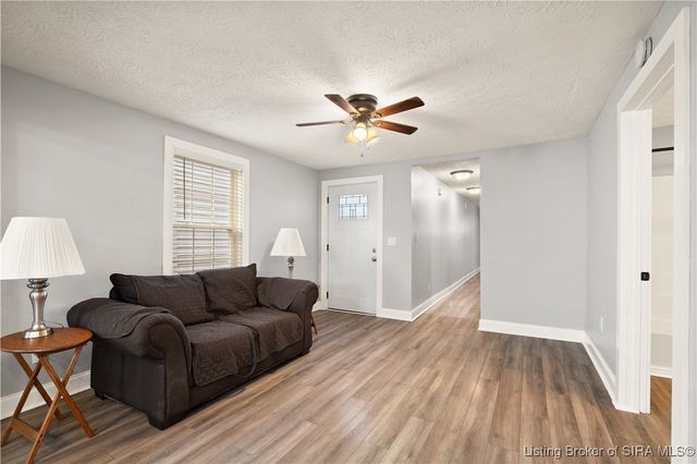 1409 Locust, New Albany, IN 47150