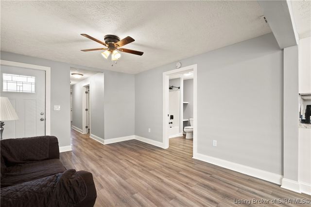 1409 Locust, New Albany, IN 47150