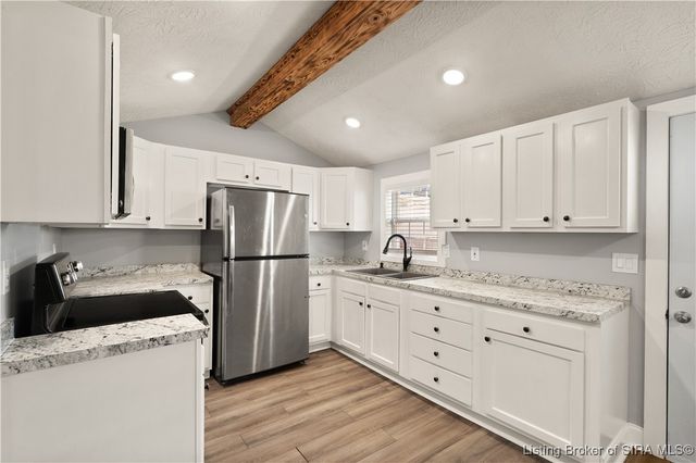 1409 Locust, New Albany, IN 47150