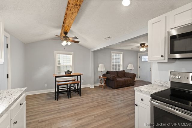 1409 Locust, New Albany, IN 47150