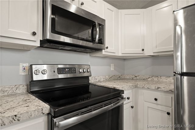 1409 Locust, New Albany, IN 47150