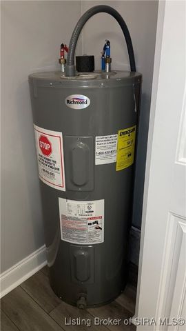 1409 Locust, New Albany, IN 47150