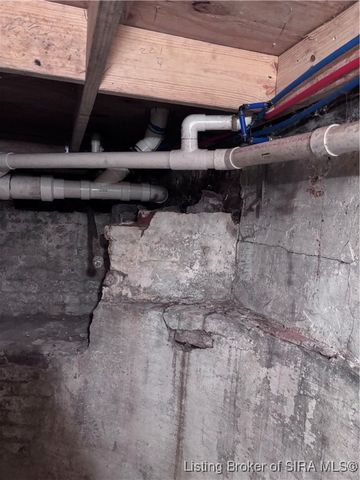 1409 Locust, New Albany, IN 47150