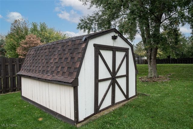 330 Westgrove Court, Medina, OH 44256