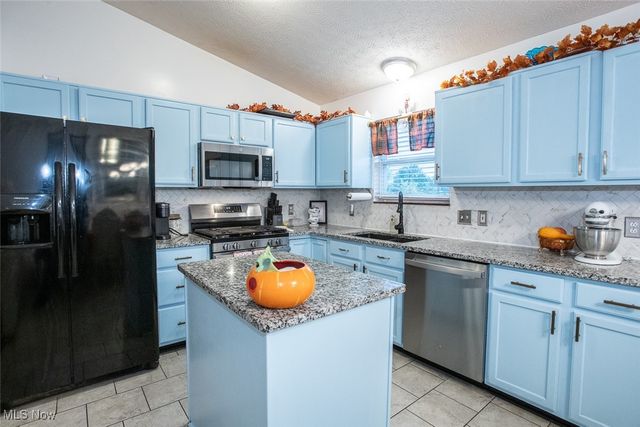 330 Westgrove Court, Medina, OH 44256