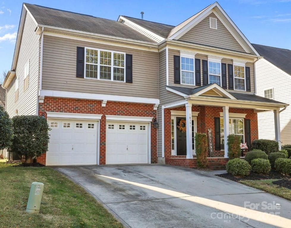 10391 Dowling Drive NW, Huntersville, NC 28078