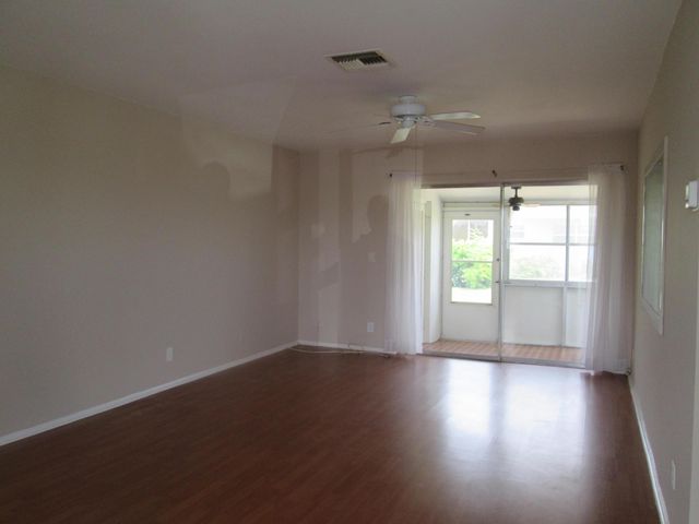 2611 W BARKLEY Drive W E, West Palm Beach, FL 33415