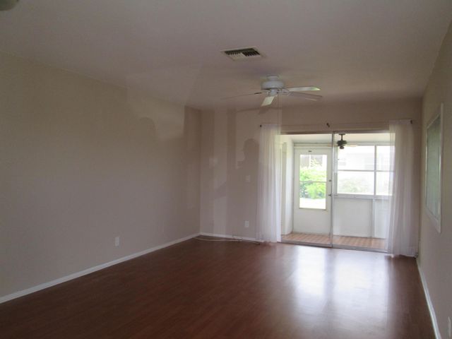 2611 W BARKLEY Drive W E, West Palm Beach, FL 33415