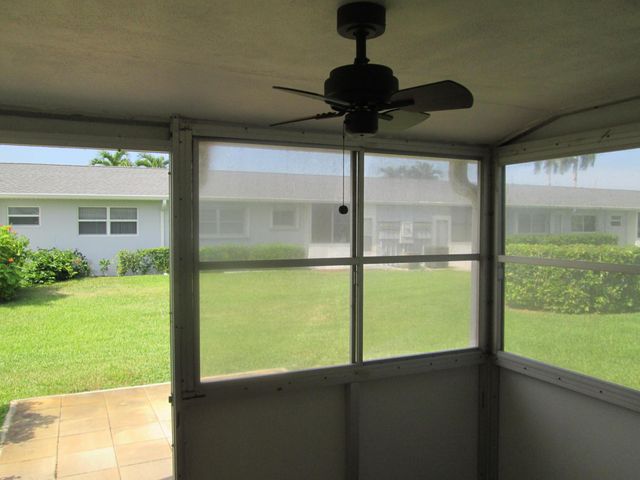 2611 W BARKLEY Drive W E, West Palm Beach, FL 33415