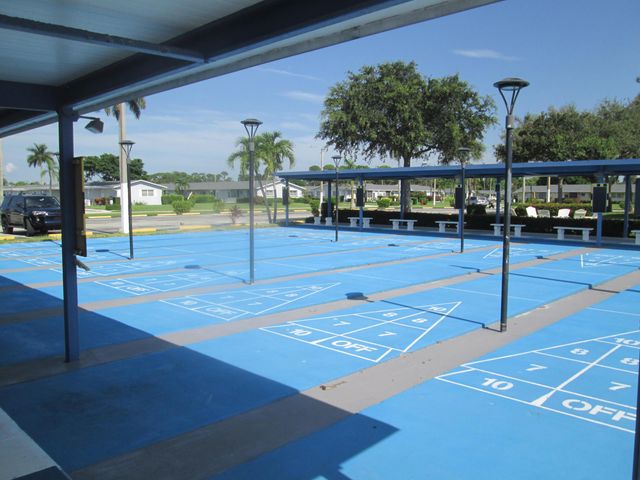 2611 W BARKLEY Drive W E, West Palm Beach, FL 33415