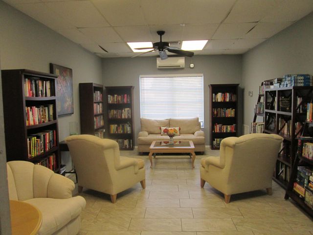 2611 W BARKLEY Drive W E, West Palm Beach, FL 33415