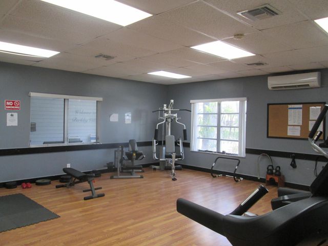 2611 W BARKLEY Drive W E, West Palm Beach, FL 33415