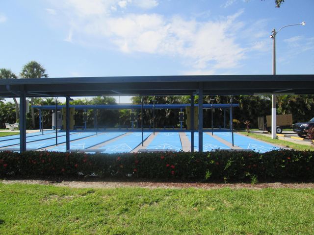 2611 W BARKLEY Drive W E, West Palm Beach, FL 33415