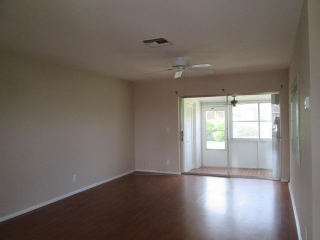 2611 W BARKLEY Drive W E, West Palm Beach, FL 33415