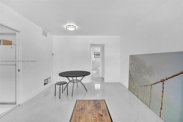 1100 Atlantic Shores Blvd 402, Hallandale Beach, FL 33009