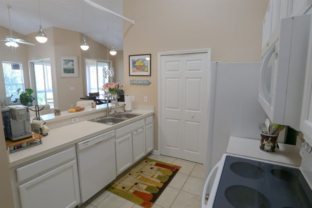 1401 Carnoustie Ct, St Augustine, FL 32086